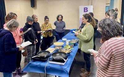 43 lagun jaso ditu "Elikadura eta osasuna ikuspegi feministatik" zikloak