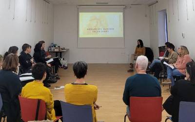 Suizidioaren prebentzioan heziko dira familiak, irakasleak eta osasun-arloko profesionalak Mallabian