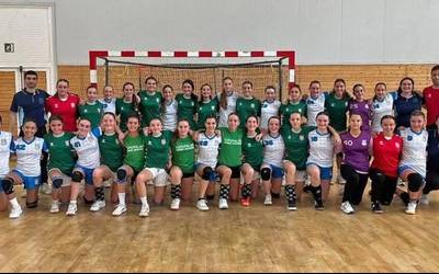 Lagunarteko partida jokatu dute infantil mailako Gipuzkoako eta Euskadiko eskubaloi selekzioek IMH Kiroldegian