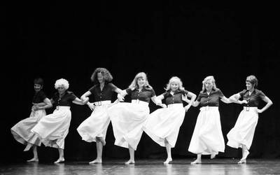 Herriko hainbat eragileren artean ondu dute Dantzaren Eguna ospatzeko egitaraua