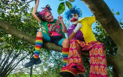 Porrotx eta Marimotots pailazoek 'Zerua lapurtu dute' ikuskizuna taularatuko dute bihar, Herriko Antzokian