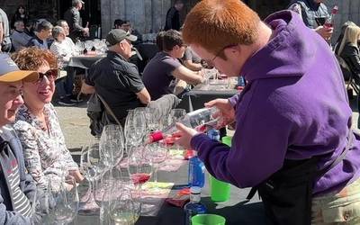 Ardo Eguna maiatzaren 16an Arrasaten, ardo apartsuei eskainita