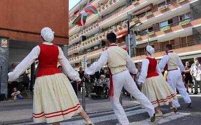 Egitarau zabala, Batzoki berriaren urtemuga ospatzeko