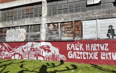 Kubarako material bilketa, musika errezitaldia, azoka eta DJen emanaldiak Gaztetxean, gaurtik