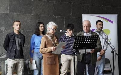 Bideak merezi izan duela aldarrikatuz eta komunitate guztia eskertuz ospatu du Maxixatzenek 30. urteurrena