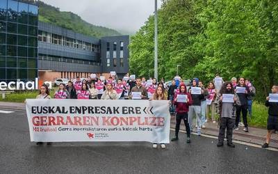 Maiatzaren Lehenaren bezperetan, "enpresak gerraren konplize" direla salatu du Kontseilu Sozialistak