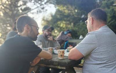 Fede topaketa egingo dute igandean, Zazpigarren Kaleak antolatuta