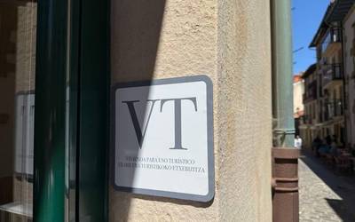 Urola Kostan aldi baterako kontratuak ugaritzen ari direla salatu du Etxebizitza Sindikatuak