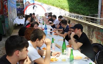 AGAKO Eguna ospatzeko lehen jarduerak egin dituzte gaztetxean