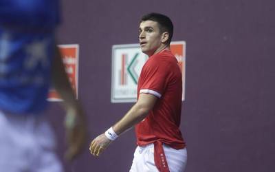 Muruak ezin izan du Amiano garaitu, eta finalerdietarako txartela jokoan izango du Iurretan