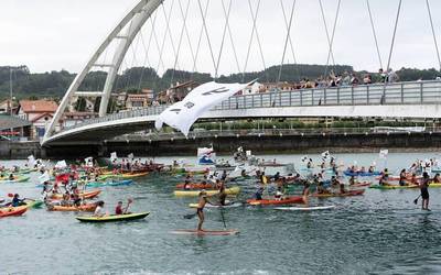 Uztailaren 11n Plentziako itsasadarra elkartasunez beteko dute 13. Itsas Martxan