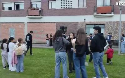 Goi-goitik ospatu dute Zamudioko Gazte Eguna