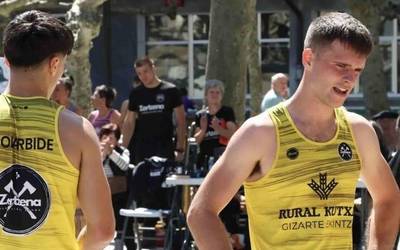 Goikoetxea-Erdozia eta Oiarbidetarrak, finalerdietara