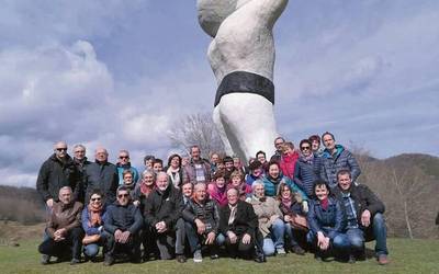 Hamabi Harri auzo elkarteak jaurtiko du txosnetako txupinazoa, apirilaren 30ean