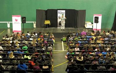 Barikuan egingo dute Txorierriko 28. ipuin lehiaketako sari banaketa, Zamudioko frontoian