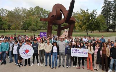 Araba Euskarazeko abestia aurkeztu dute: Taupadak berpiztu!