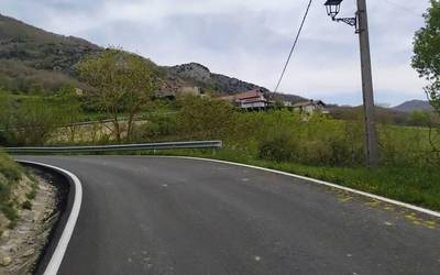 Herrigunerako errepidea berritu du gobernuak