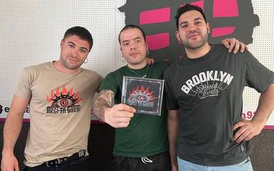 Argi ta Garbi taldea: "Rockeroak gara, baina punk puntu bat ere badaukagu"