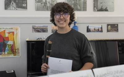 Kontzertu bikaina eskeini zuen  Txistulari Xagua taldeak Leitzan