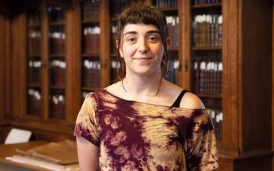 «Poesiak laguntzen dit hitzez erran ezin dudana adierazten»