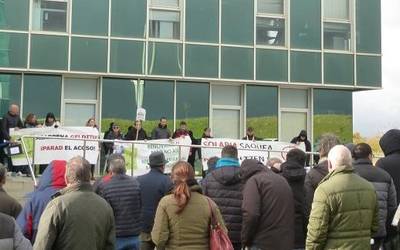 Solaria Zierbana Solar 3 proiektua bertan behera utzi dute