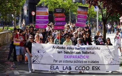 Laugarren greba eguna Arabako esku hartze sozialeko langileentzat