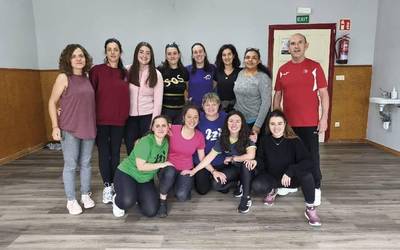 Emakumeentzako ibilera nordikoa ikasteko tailerra eginen dute Zubietan maiatzaren 16an