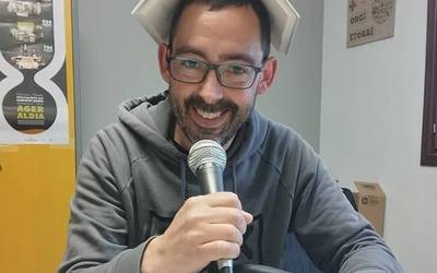 Nafarroako liburutegi eta liburuzainen egoeraren ingurukoak aipatu dizkigu Leitzako liburuzainak