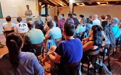 Euskal Herriko energia fosilen menpekotasunaz mintzatu da Gorka Laurnaga Elizondon