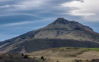 Larrun nahiz Mantxibio mendietara irteera bana antolatu du Indamendik astebururako