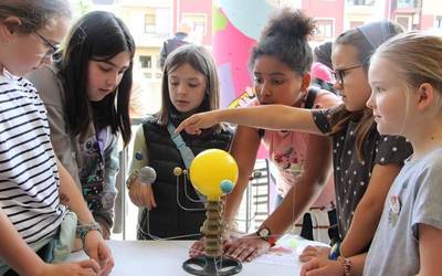 Zientzia azokako tailerretan parte hartzeko izenematea zabaldu dute