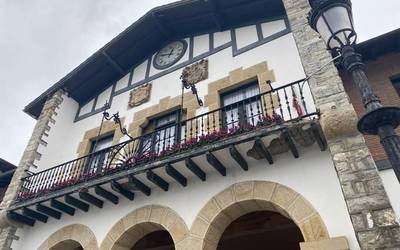 Plentziako Udalak Gobernu Planaren betetze-mailaren gaineko balantzearen txostena argitaratu du