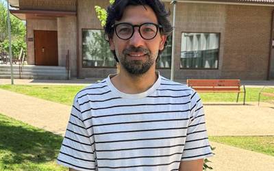 Selcuk Senyurt: "Euskaldunak gertukoak izateak lagundu dit hona etortzen eta hemen geratzen"