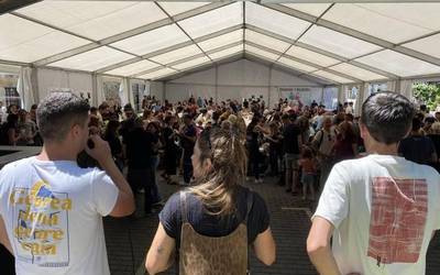 [EGITARAUA]: Garratz, Skabidean, Merina Gris eta Zopilotes Txirriaos, besteak beste, San Trokaz jaietan