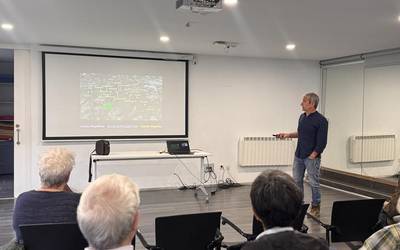 "Aurkikuntzen garrantzia" azpimarratu zuen, besteak beste, Jesus Tapia arkeologoak