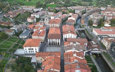 Azkoitia euskaldun eta euskaltzalearen alde