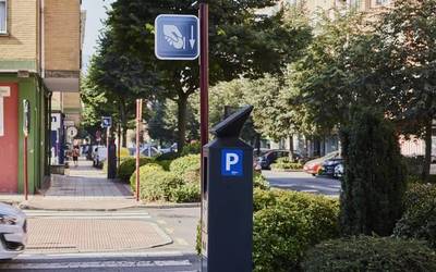 Leioak TAOren ordutegia gauerdira arte luzatuko du hiru auzotan, bizilagunen aparkaleku arazoei erantzuteko