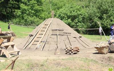 [BIDEOA] Goizuetako txondorra maiatzaren 1ean piztuko dute