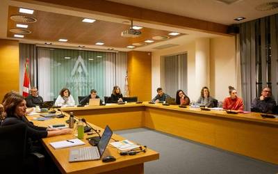 Udal-gardentasunaren aldeko urratsik ez ematea leporatu dio EH Bilduk Amurrioko Udal Gobernuari, kanpo auditoretza eskatzen zuen mozioaren aurka bozka