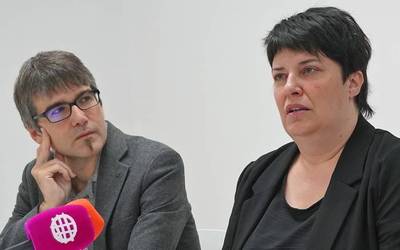 Bi sakandar Euskal literatura Nafarroan jardunaldietan