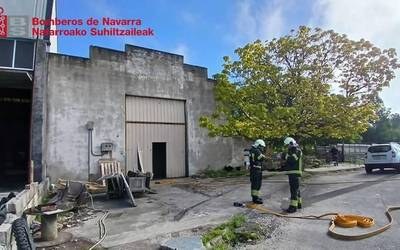 Suhiltzaileek Ondarria industrialdean sutea itzali zuten