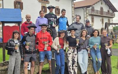 Giro ederra izan dute Berroetako IX. Mendi Lasterketan
