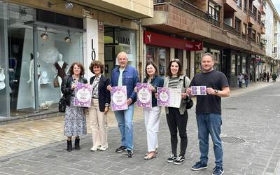 Ostegunean jarriko dituzte salgai ErrotaHerria kanpainako erosketa txartelak