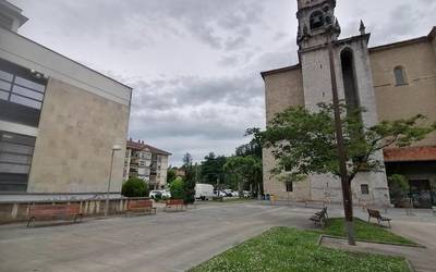 Katabia plazan jarriko dute garbigune ibiltaria plazako obrak egin bitartean