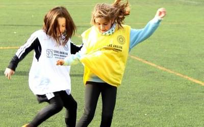 Etorkizuna Futbol Eskolaren udako campusean izena emateko epea ireki dute