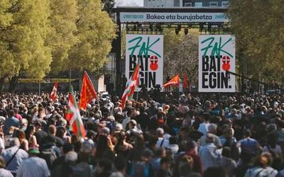 Bidasoa Bat Egin Eguna eginen dute igande honetan Lesakan