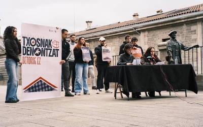 Seigarren urtez, txosna ukatu diotela salatu du GKSk