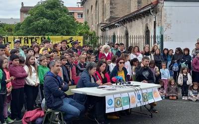 Laura Perez (Publikoaren Aldeko Plataforma): "Konplexurik gabe esan behar da errekurtsoak eredu publikora bideratzea ezinbestekoa dela"
