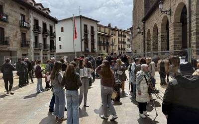 Abere feriarekin eta ekoizleen azokarekin ospatu dute San Isidro Eguna Antzuolan