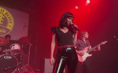 Blues musikak dantzan jarri ditu oñatiarrak